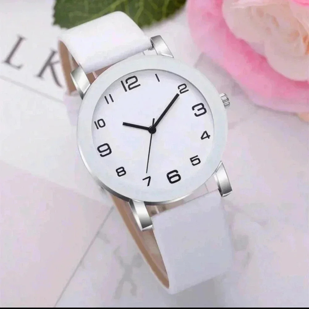 NWT..FASHION QRTZ WATCH..PEARL WHITE..HYPOALLERGENIC